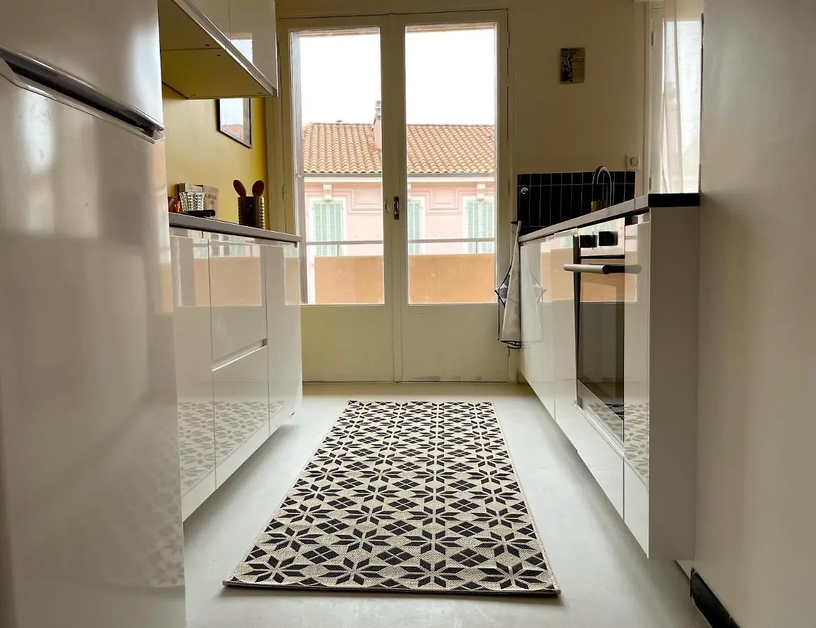 Hyper Centre Sanary 3 Chambres Parking Balcon Clim Wifi
