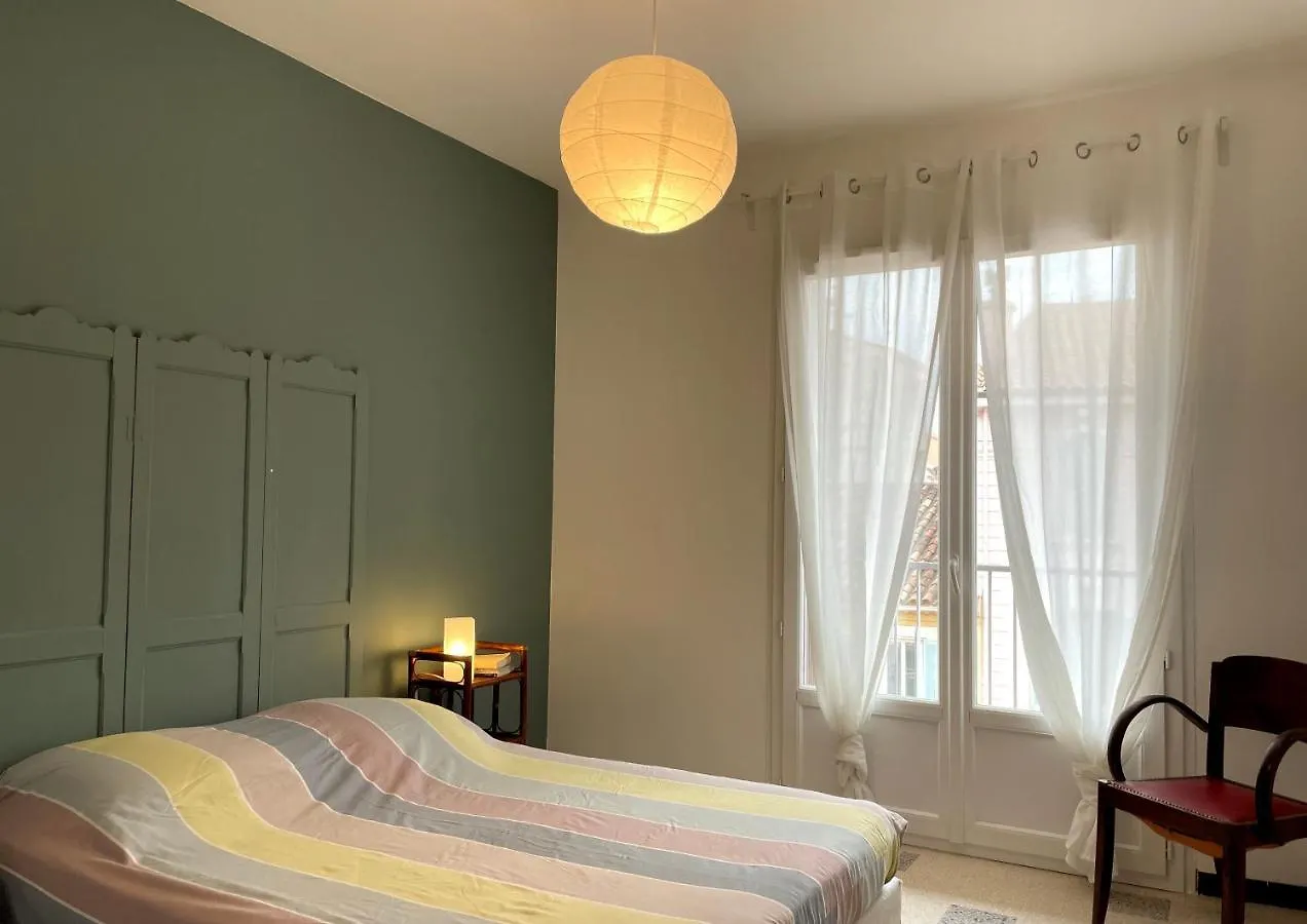 Apartment Hyper Centre Sanary 3 Chambres Parking Balcon Clim Wifi