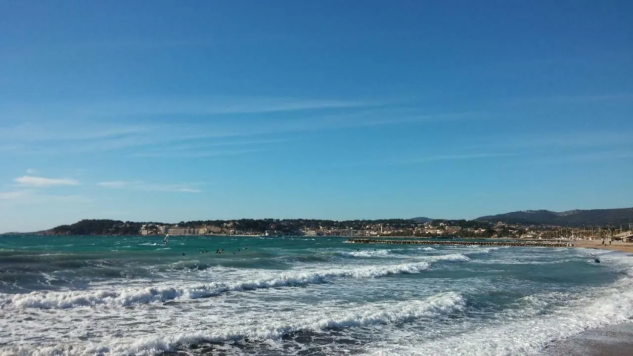 Hyper Centre Sanary 3 Chambres Parking Balcon Clim Wifi France